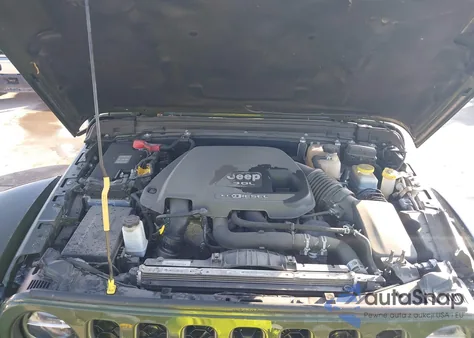 2021 Jeep Wrangler Unlimited Rubicon 4X4 z USA, uszkodzony, nr VIN 1C4JJXFM5MW563794